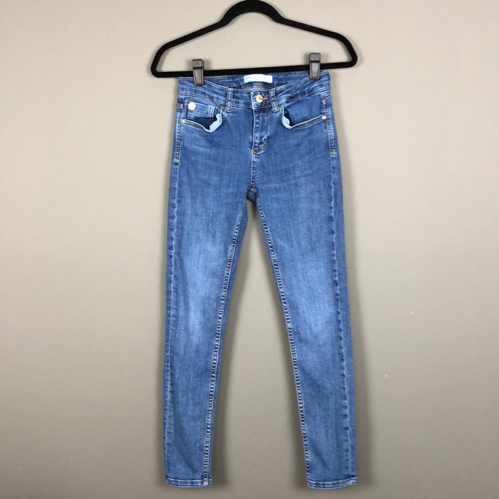 Zara l Medium Wash Skinny Jeans
